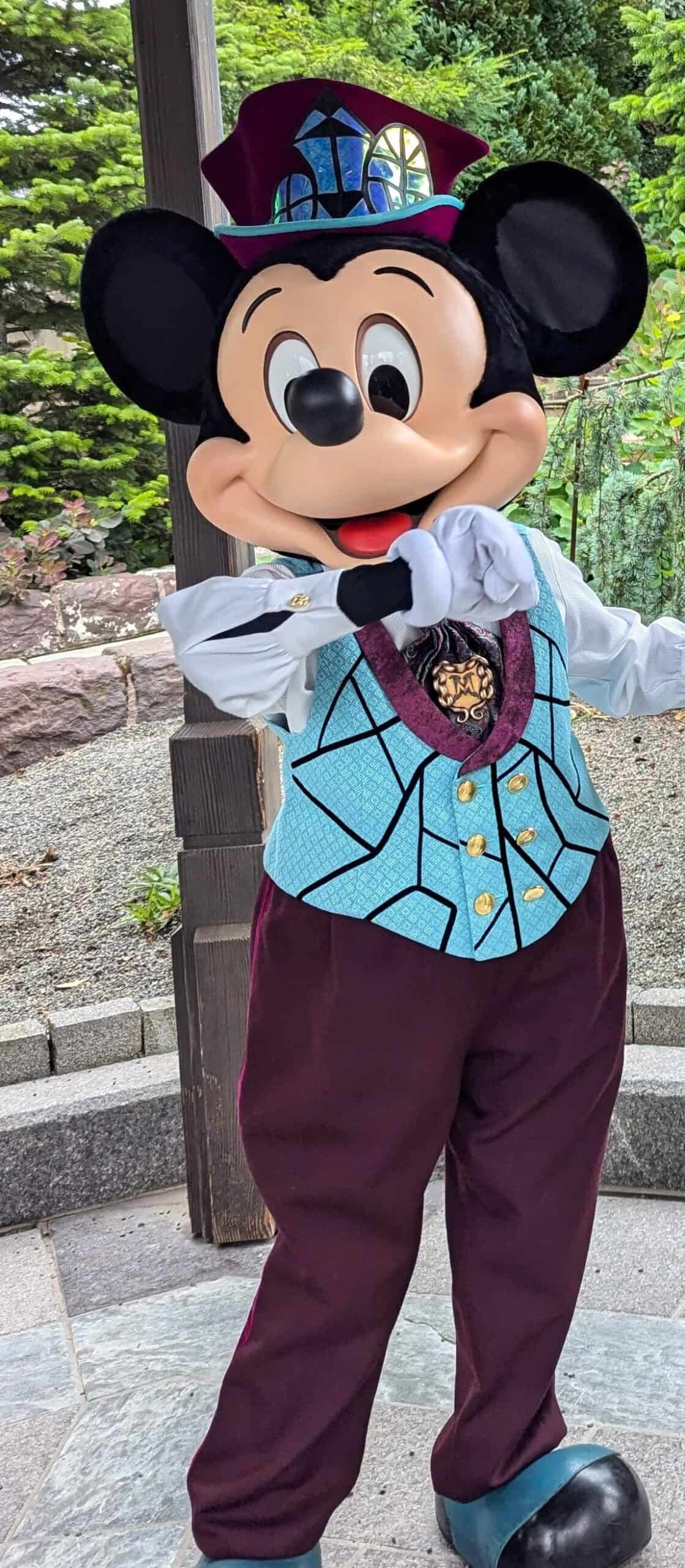 Mickey dressed in his Phantom Manor costume