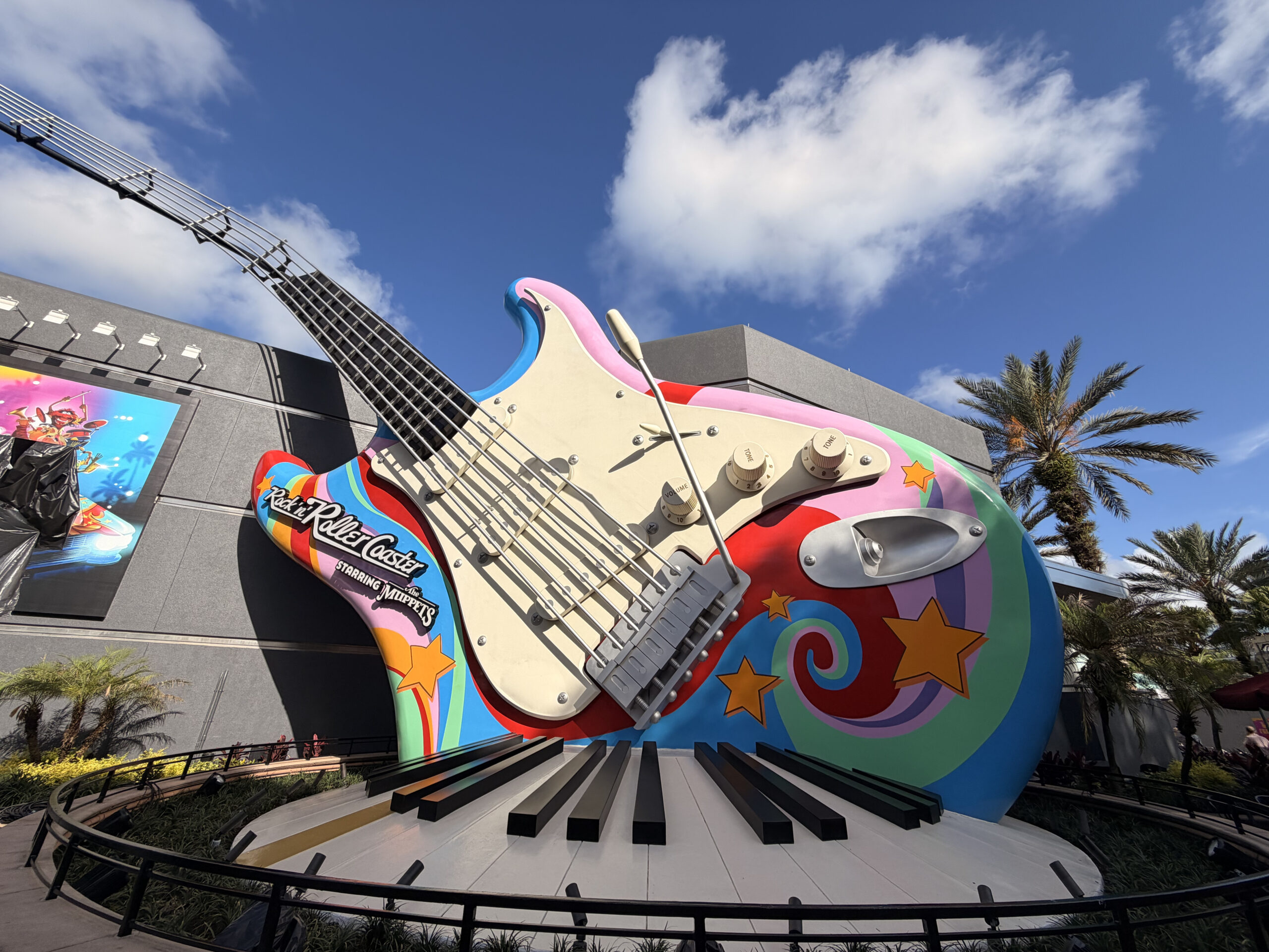 Front of Rock 'n' roller coaster ride